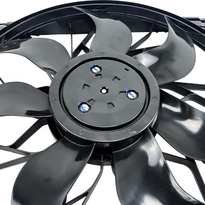 W177 W176 W117 W247 Elektryczny wentylator chłodzący 600W A2479060100 4 cylindry