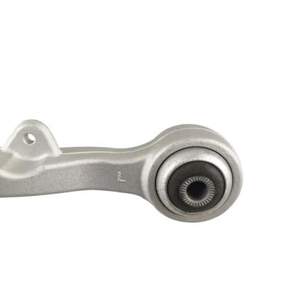 Universal Silver Car Control Arm dla BMW serii 6/7 Dolne przednie umieszczenie OEM 31126755835 31126777937